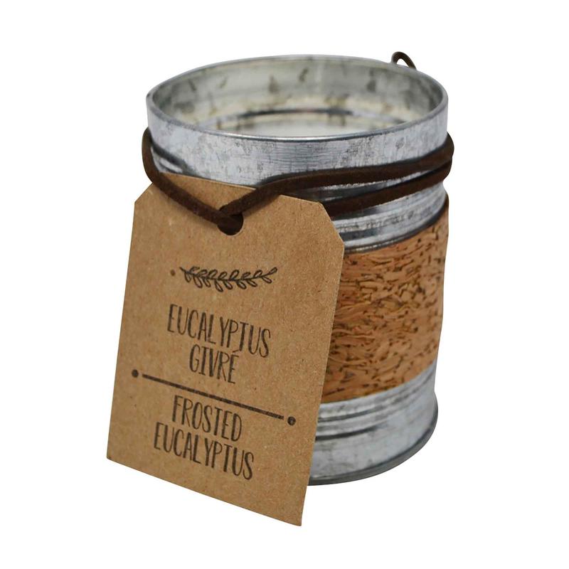 Bougie en pot de conserve, eucalyptus givr