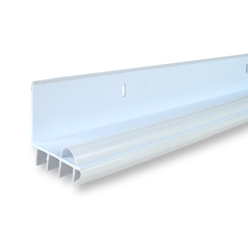 Bas de porte en "L" en vinyle avec ailettes en vinyle 36 po