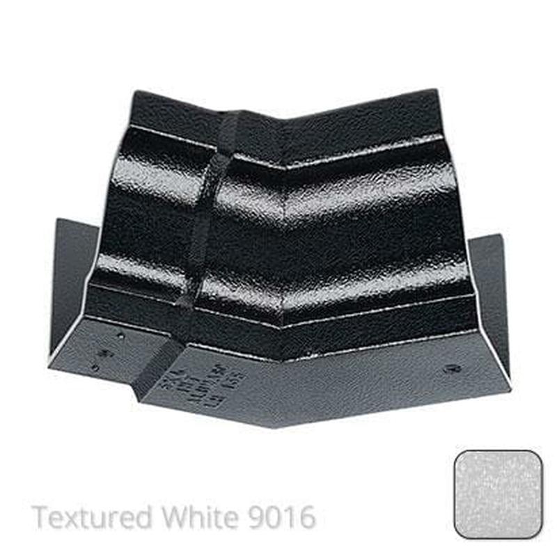 Alumasc 125x100 (5"x 4") Moulded Ogee Cast Aluminium 135 Degree Internal Angle - Textured Traffic White RAL 9016